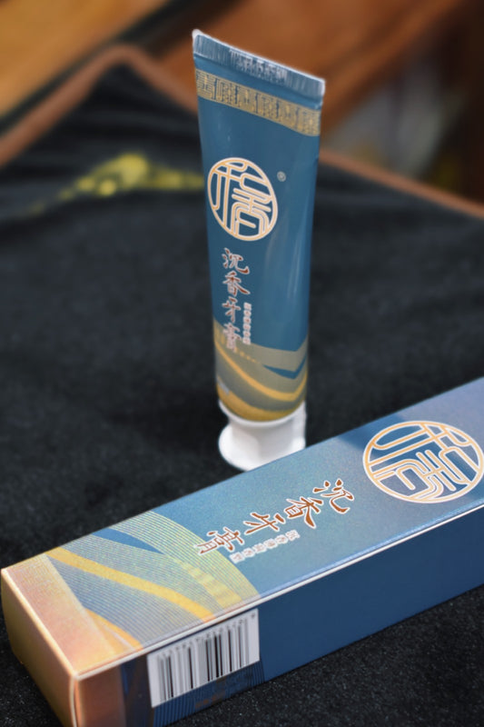 Agarwood Toothpaste